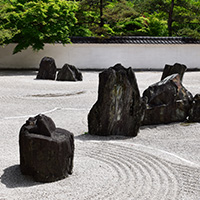 紫魂：安居院